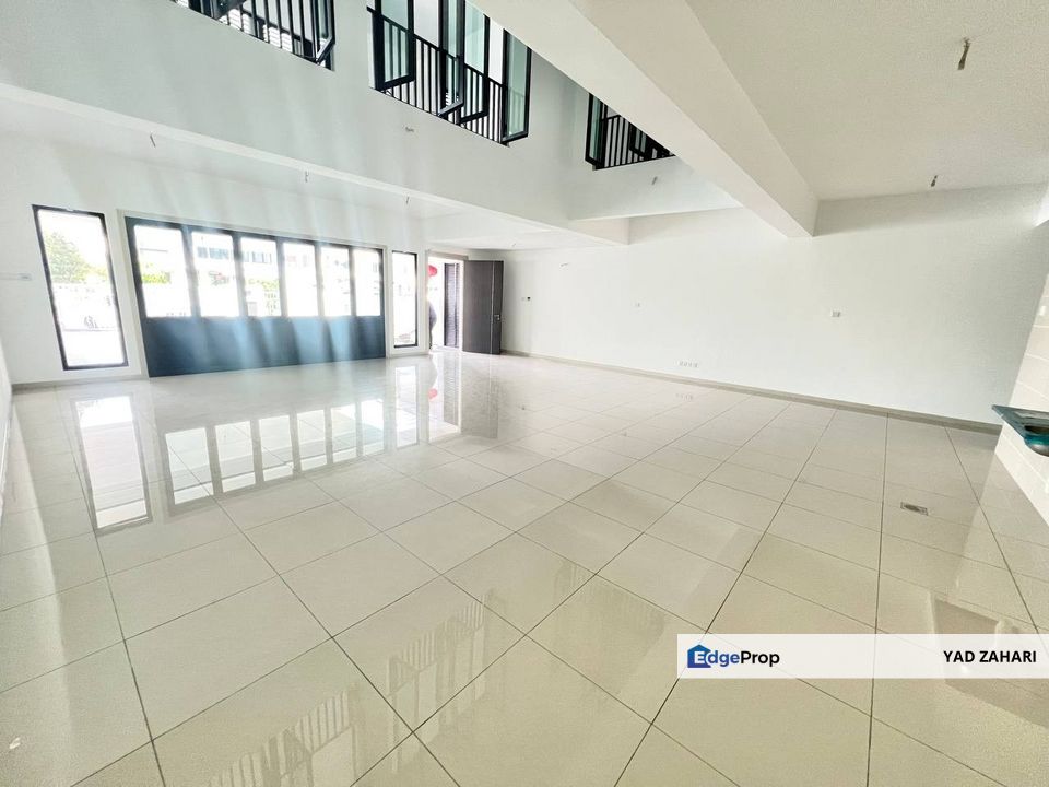 Elmina Garden, Shah Alam | 2 Storey Superlink 4+1 Rooms | RM1.5M - Freehold, 24h Security & Spacious, Selangor, Shah Alam