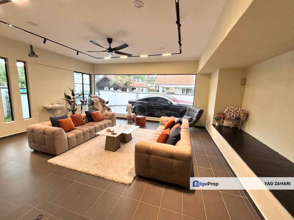 Country Heights, Kajang | Double Storey Bungalow 8 Bedrooms | RM2.75M - Exclusive Area, Private Pool & Modern Design, Selangor, Country Heights