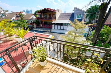 Taman Desa Keramat AU2