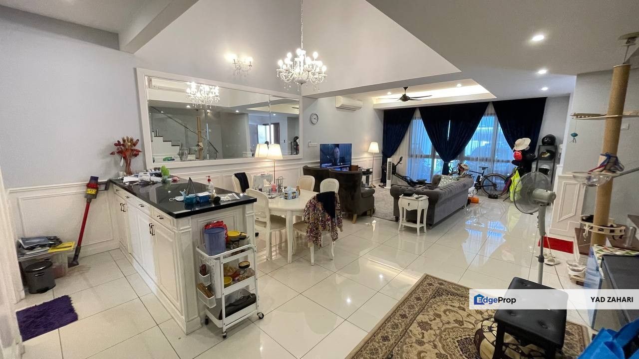 Sejati Residence, Cyberjaya | 3 Storey Superlink 5 Bedrooms | RM1.5M - Freehold, Renovated and Gated Guarded with Exclusive Facilities, Selangor, Cyberjaya