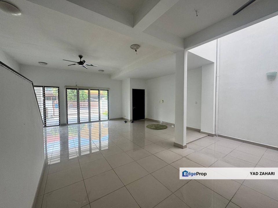 Pentas 2, Alam Impian | Double Storey Superlink 4+1 Rooms | RM950K - Renovated & Move In Ready, Selangor, Shah Alam