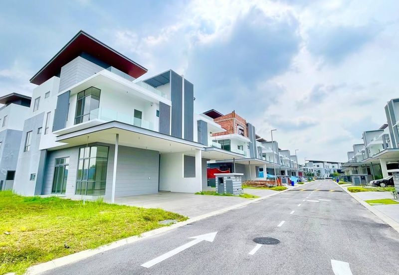 Broadleaf Residences, Hometree