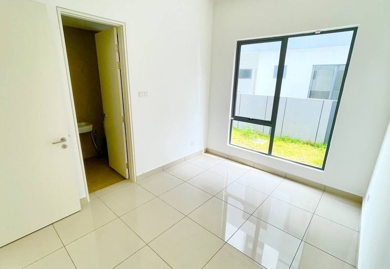 Broadleaf Residences, Hometree