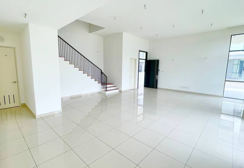 Broadleaf Residences, Hometree