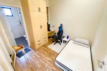 Persiaran Bukit Melawati 