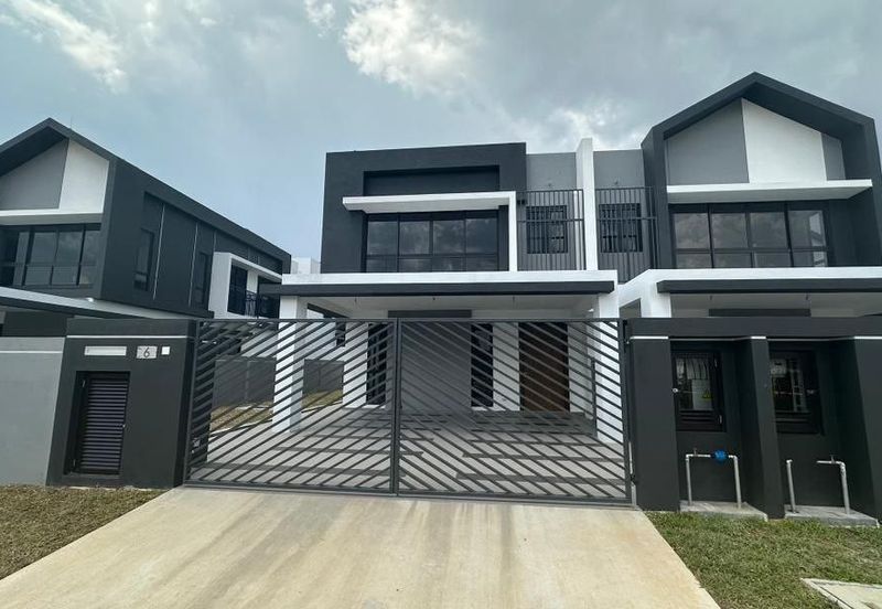 Casablanca 1 @ Alam Impian