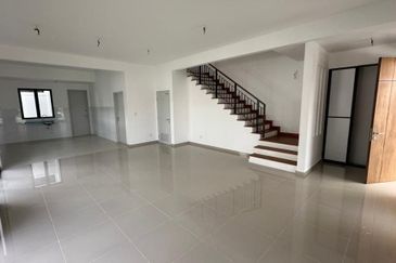 Casablanca 1 @ Alam Impian