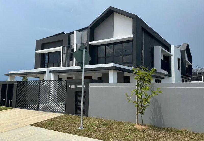 Casablanca 1 @ Alam Impian