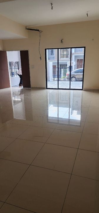 Nassim Heights, Ampang | 3-Storey Terrace 5 Bedrooms | RM1.35M -Non Bumi Lot, Gated Guarded and Strategic Location, Kuala Lumpur, Ampang