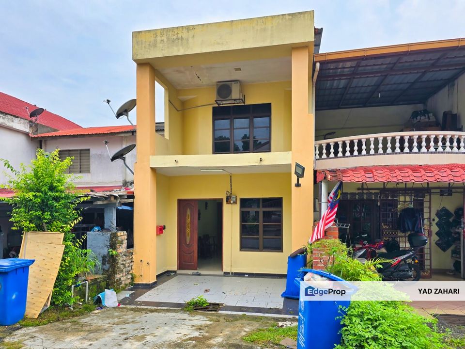 Taman Subang Baru, Shah Alam | 2-Storey Terrace 5 Bedrooms | RM480K - Fully Extended and Renovated & Walking Distance to Surau and Tadika, Selangor, Subang