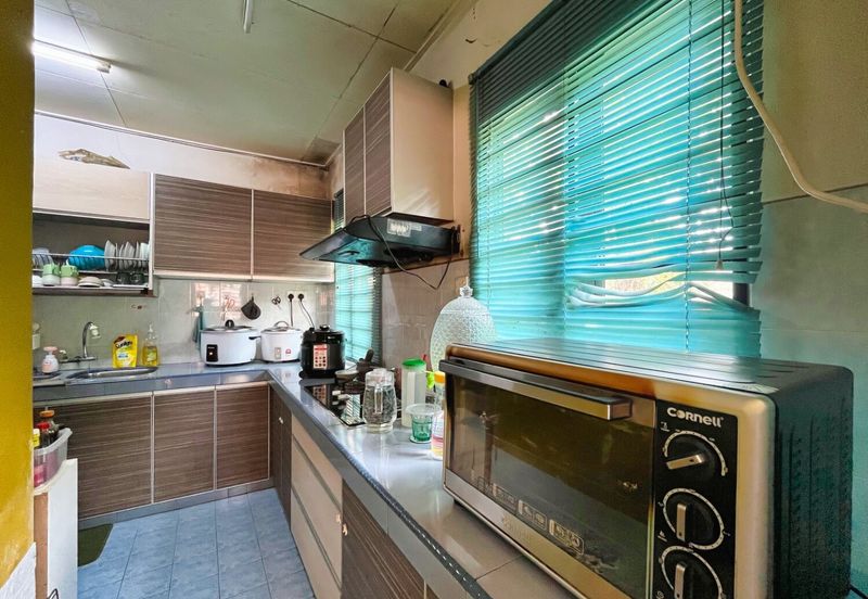 Jalan Spektrum U16 @ Taman Bukit Subang