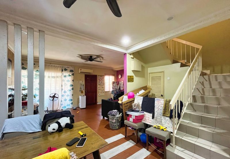 Jalan Spektrum U16 @ Taman Bukit Subang