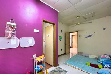 Jalan Spektrum U16 @ Taman Bukit Subang