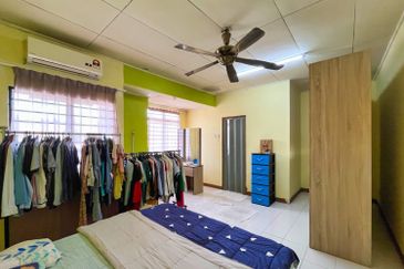 Jalan Spektrum U16 @ Taman Bukit Subang