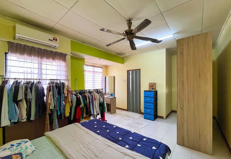 Jalan Spektrum U16 @ Taman Bukit Subang