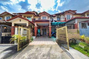 Jalan Spektrum U16 @ Taman Bukit Subang