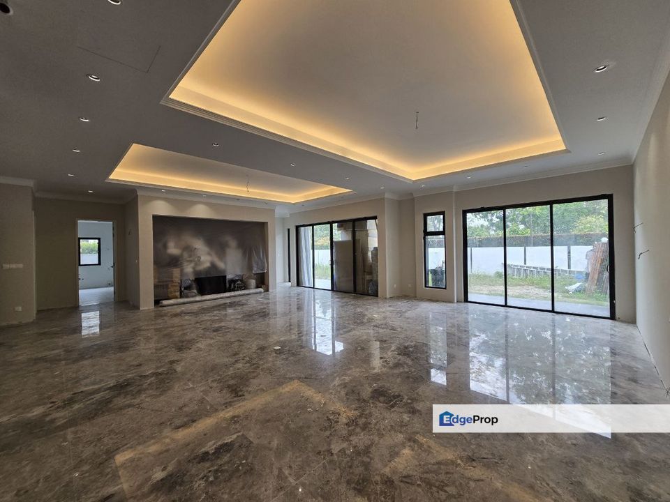 Dalia Residence, Telok Panglima Garang | Bungalow 5+1 Rooms | RM2.35M - Fully Renovated with ID, Marble Flooring and Gated Guarded, Selangor, Telok Panglima Garang