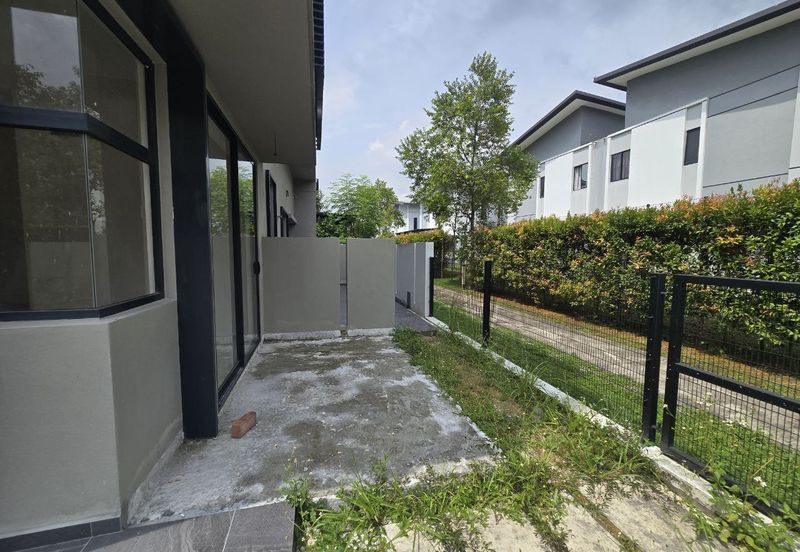 Dalia Residences @ Tropicana Aman