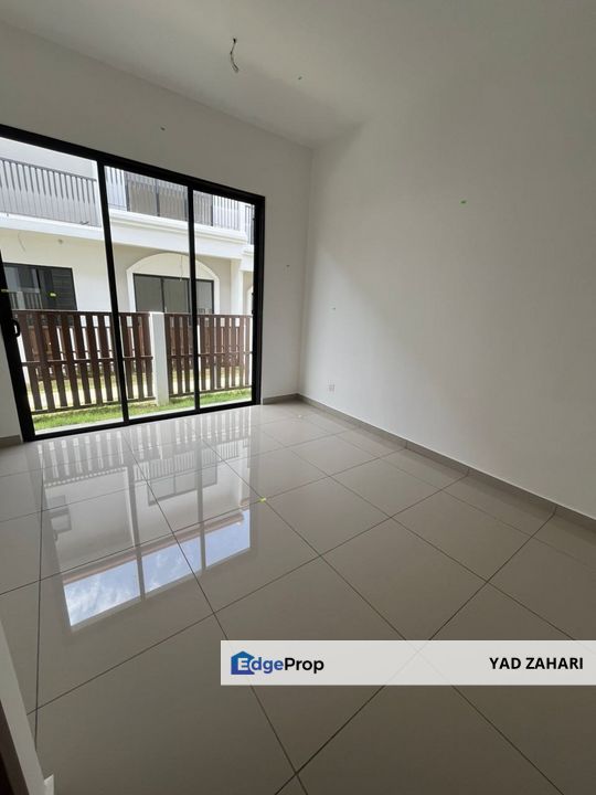 Isadora, Setia Safiro, Cyberjaya | 2-Storey Terrace 4 Bedrooms | RM1.21M - Completed Unit, Facing Open and Less Unit in a Row, Selangor, Cyberjaya