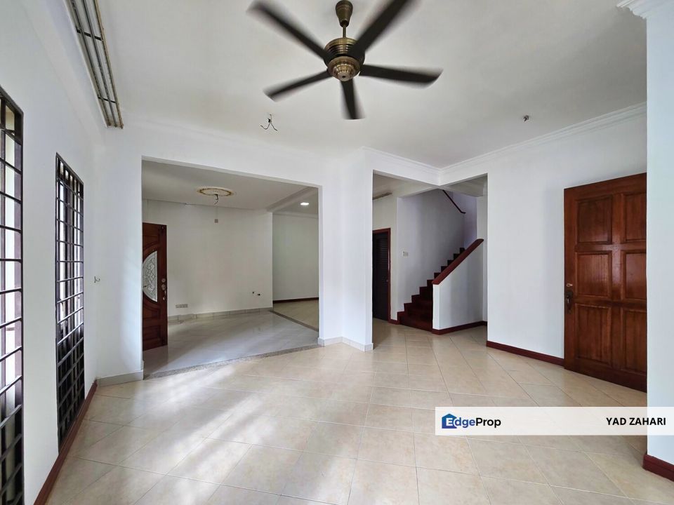 Damai Kasih, Alam Damai, Cheras | 2.5 Storey Semi-D 6+1 Rooms | RM1.8M - Facing Open, Well Maintained & Renovated, Kuala Lumpur, Cheras