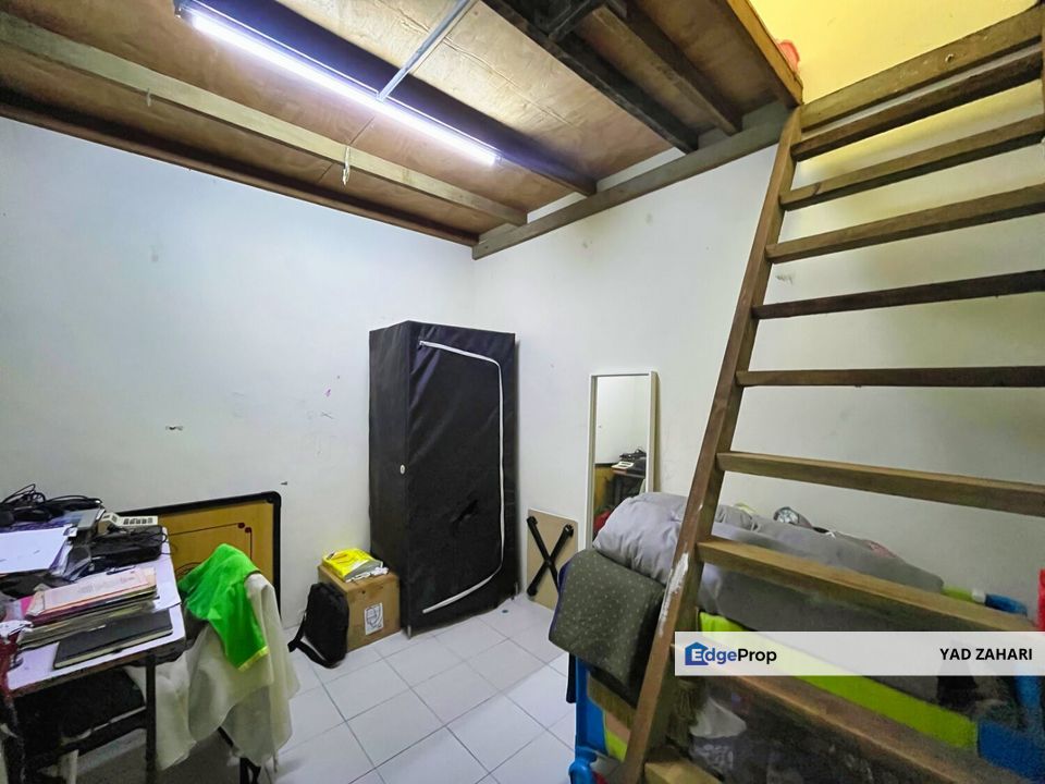 Taman Bentara, Telok Panglima Garang | Single Storey Terrace 4 Bedrooms | RM350K - Renovated, Tiled Porch and Malay Reserve, Selangor, Telok Panglima Garang