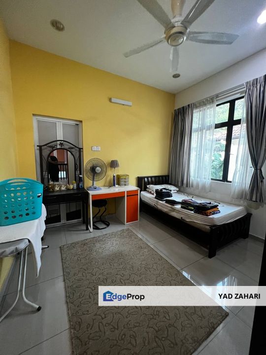 Sungai Merab Putra, Bangi | 2-Storey Bungalow 8 Rooms | RM1.15M - Fully Renovated, Freehold and Basement Parking, Selangor, Bangi