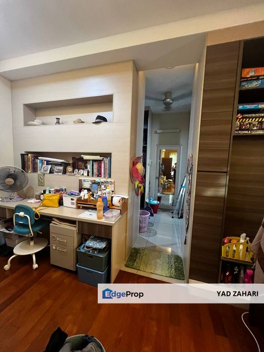 Sungai Merab Putra, Bangi | 2-Storey Bungalow 8 Rooms | RM1.15M - Fully Renovated, Freehold and Basement Parking, Selangor, Bangi