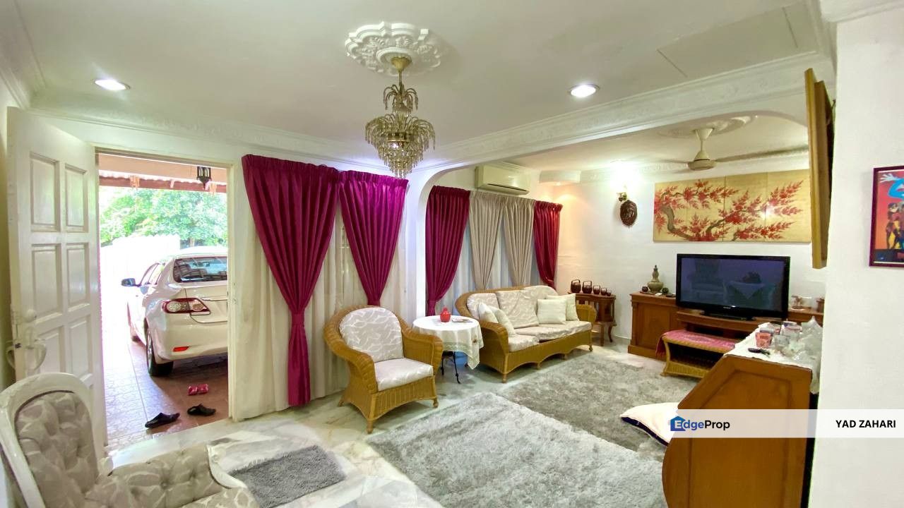 Taman Jasmin, Kajang | 2-Storey Terrace 4 Bedrooms | RM580K - Fully Furnished, Facing Open and Renovated Kitchen, Selangor, Kajang