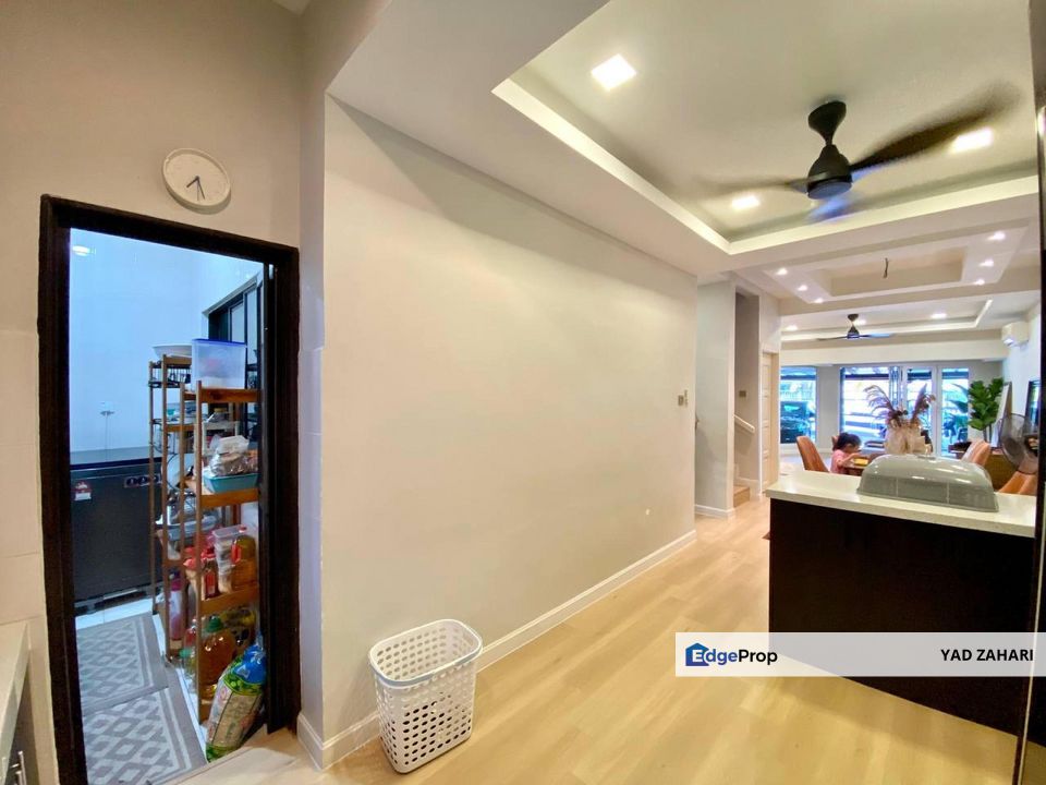 Taman Kajang Prima, Kajang | 2-Storey Terrace 4 Bedrooms | RM550K - Fully Renovated & Extended and Facing Open, Selangor, Kajang