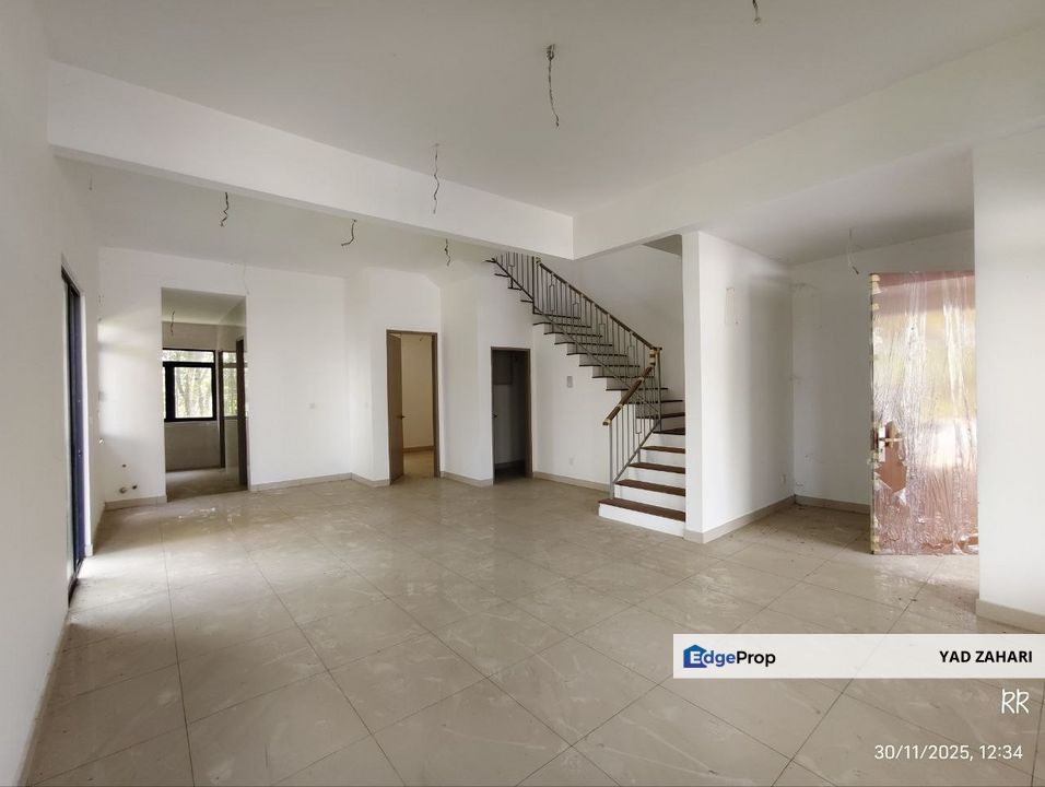 Maple Residence, Cyberjaya | 2-Storey Terrace 4 Bedrooms | RM999K - Endlot, Freehold and with Swimming Pool, Selangor, Cyberjaya