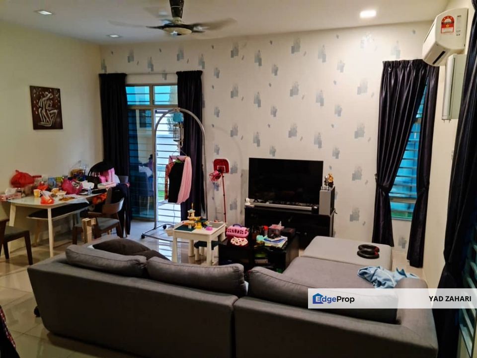 Taman Reko Mutiara, Kajang | 2-Storey Terrace 4 Bedrooms | RM550K - Renovated, Extended Kitchen and Beautiful ID, Selangor, Kajang