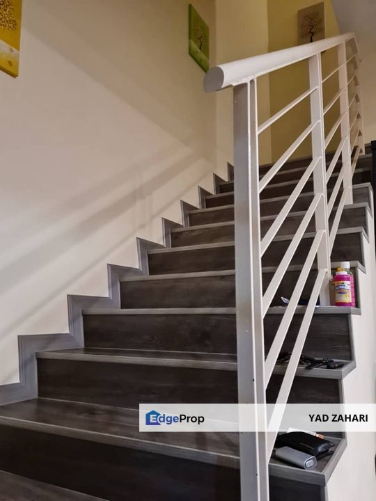 Taman Reko Mutiara, Kajang | 2-Storey Terrace 4 Bedrooms | RM550K - Renovated, Extended Kitchen and Beautiful ID, Selangor, Kajang