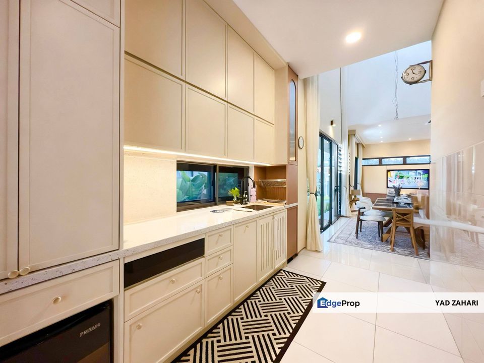 The Eighth Elmina Green, Shah Alam | 2-Storey Terrace 4+1 Rooms | RM1.94M - Fully Furnished, Renovated & Open Facing , Selangor, Sungai Buloh