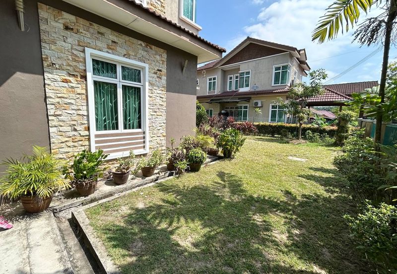 Desa Pinggiran Putra