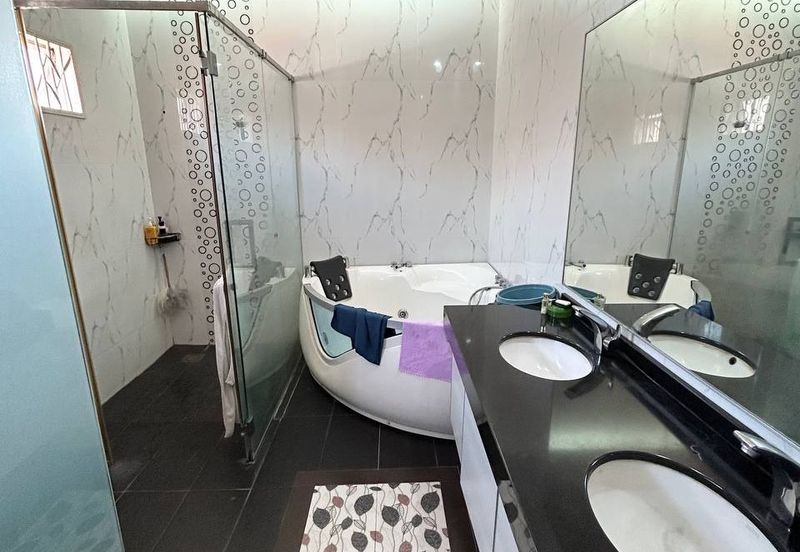 Desa Pinggiran Putra