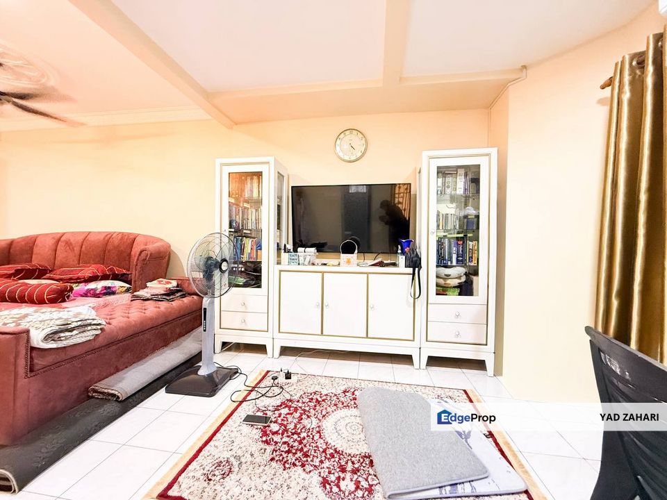 Taman Lestari Putra, Seri Kembangan | 2-Storey Terrace 4 Bedrooms | RM800K - Endlot, Luxury Renovated & Facing Open, Selangor, Seri Kembangan