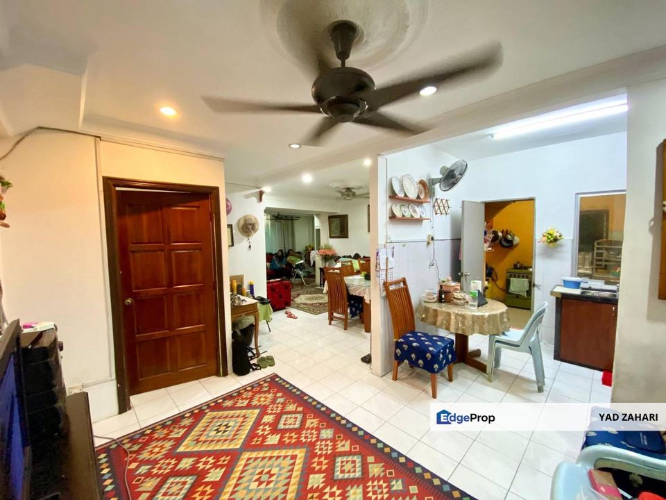 Taman Putra Perdana, Puchong | 2- Storey Semi-D Cluster  4 Bedrooms | RM608K - Renovated & Extended, Strategic Location and Move In Condition, Selangor, Puchong