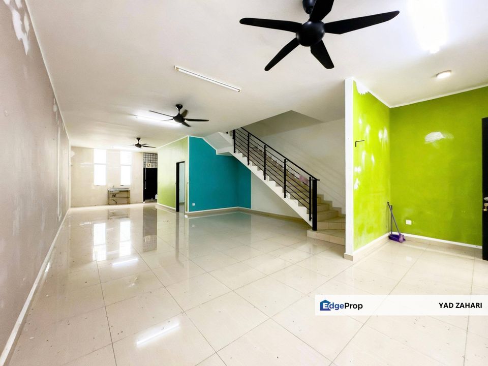 Bangi Avenue 3, Kajang | 3-Storey Terrace 7 Bedrooms | RM600K - Cheap, Freehold & Non Bumi, Selangor, Kajang