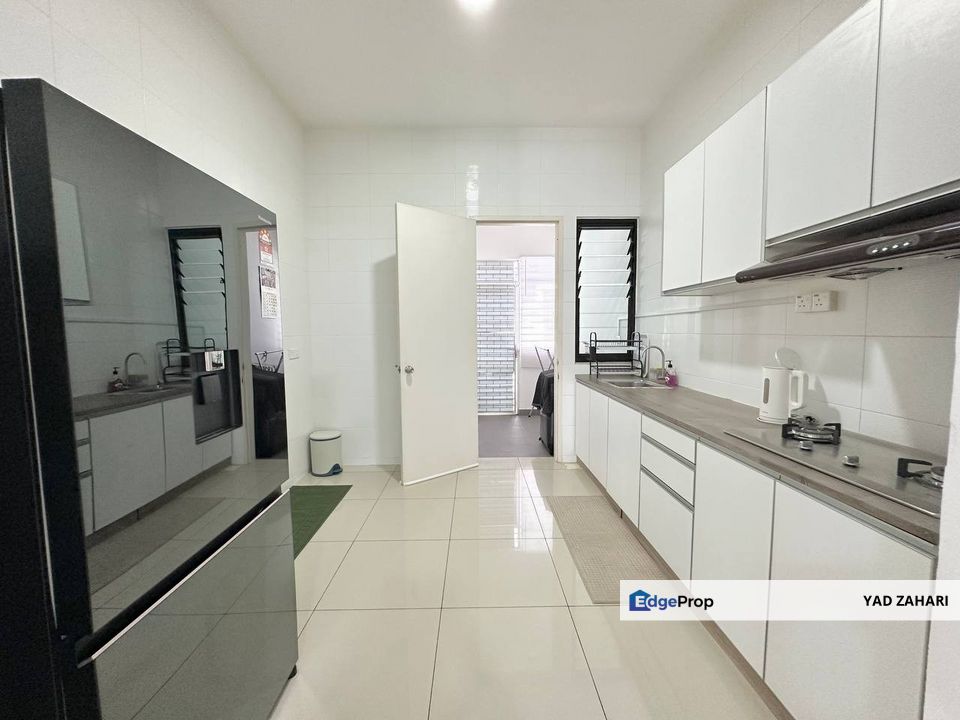 Cradleton @ Eco Majestic, Semenyih | 2-Storey Terrace 4 Bedrooms | RM700K - Facing open, Renovated and Partially Furnished, Selangor, Semenyih