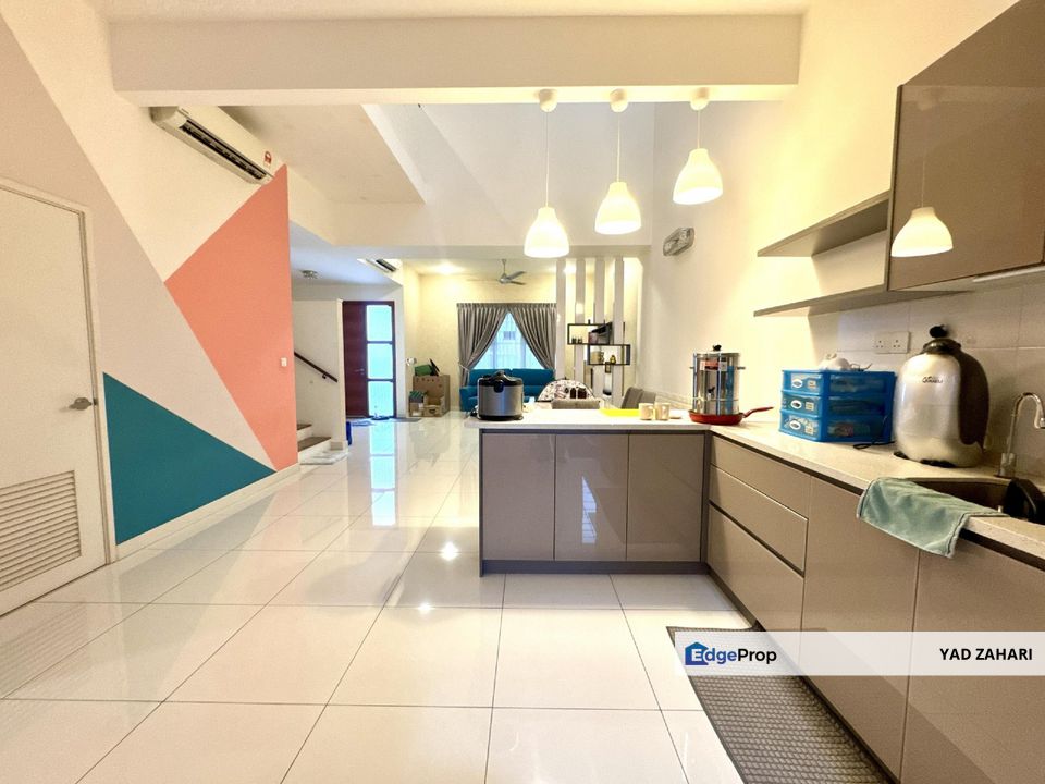 Parkfield Residences, Tropicana Heights, Kajang | 2-Storey Terrace 4 Bedrooms | RM825K - Renovated, Well Maintained & Partly Furnished, Selangor, Kajang