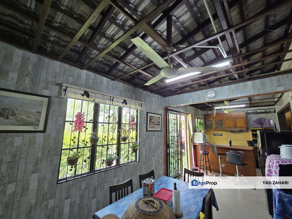 U10 Bandar Nusa Rhu, Shah Alam | 2-Storey Semi D 6 Bedrooms | RM1.4M - Extended Kitchen, Furnished with Kitchen Cabinet and Autogate, Selangor, Shah Alam