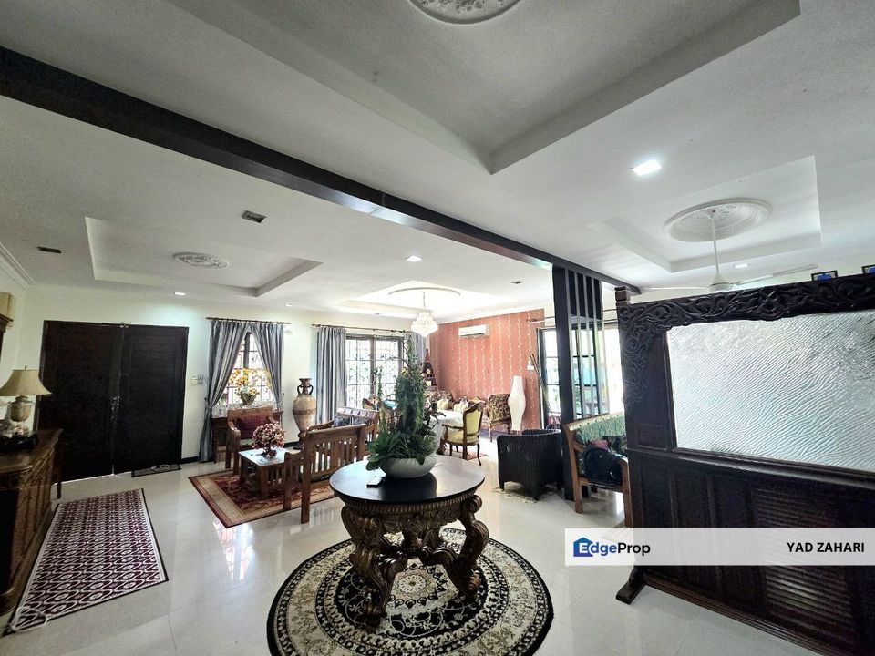 U10 Bandar Nusa Rhu, Shah Alam | 2-Storey Semi D 6 Bedrooms | RM1.4M - Extended Kitchen, Furnished with Kitchen Cabinet and Autogate, Selangor, Shah Alam