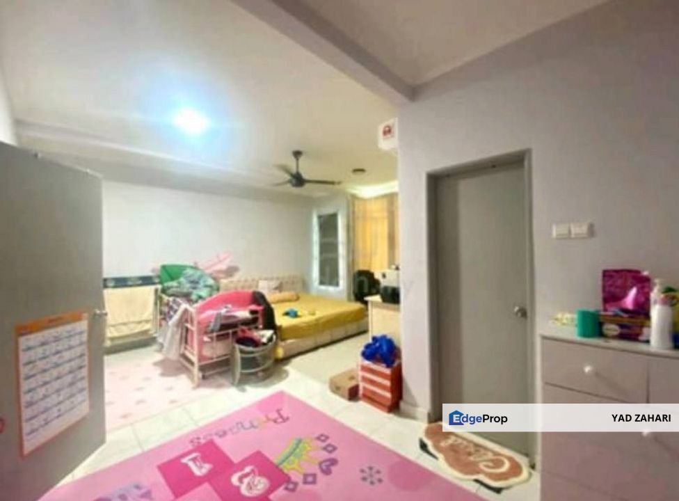 Seksyen 4, Bandar Baru Bangi | 2-Storey Terrace 4 Bedrooms | RM620K - Facing Open, Easy Access to Highway & 10mins to Kajang Town, Selangor, Bangi