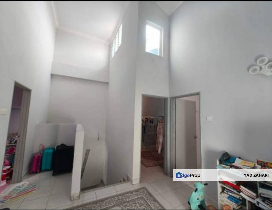 Seksyen 4, Bandar Baru Bangi | 2-Storey Terrace 4 Bedrooms | RM620K - Facing Open, Easy Access to Highway & 10mins to Kajang Town, Selangor, Bangi