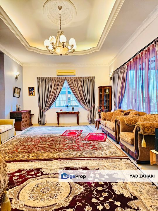 Country Heights, Kajang | 2-Storey Bungalow 8 Bedrooms | RM5M - Luxury with Swimming Pool and Freehold Non Bumi, Selangor, Country Heights