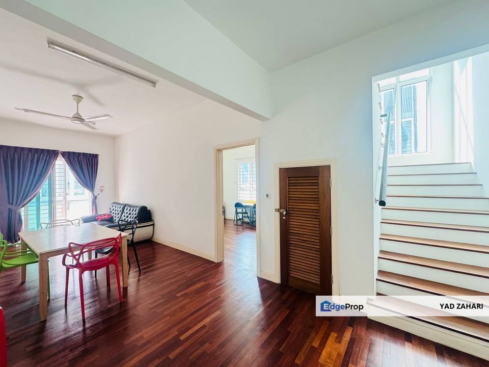 Taman Taming Indah, Kajang | 3-Storey Superlink 6 Bedrooms | RM1.3M - Freehold, Partial Furnished & End Lot, Selangor, Bandar Sungai Long