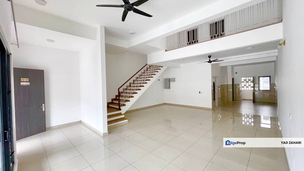 Elmina Green 5, Shah Alam | 2-Storey Terrace 4 Bedrooms | RM880K - Freehold, Huge Land and Gated Guarded, Selangor, Shah Alam