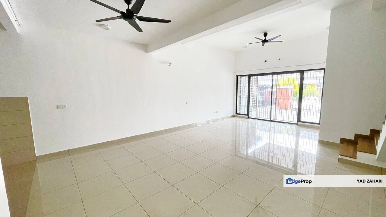 Elmina Green 5, Shah Alam | 2-Storey Terrace 4 Bedrooms | RM880K - Freehold, Huge Land and Gated Guarded, Selangor, Shah Alam