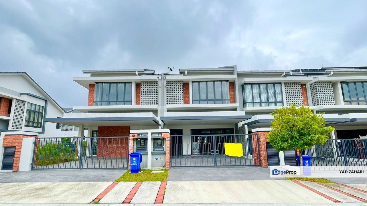 Elmina Green 5, Shah Alam | 2-Storey Terrace 4 Bedrooms | RM880K - Freehold, Huge Land and Gated Guarded, Selangor, Shah Alam