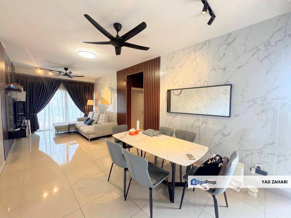 Miro Residence, Kajang | RM450K - Endlot, Privacy Unit & Low Density with Renovated, Selangor, Kajang
